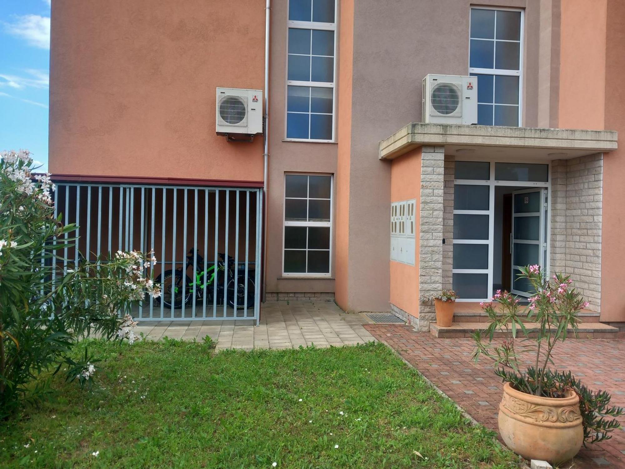 Bed & Breakfast Grgic Novigrad Istria Buitenkant foto