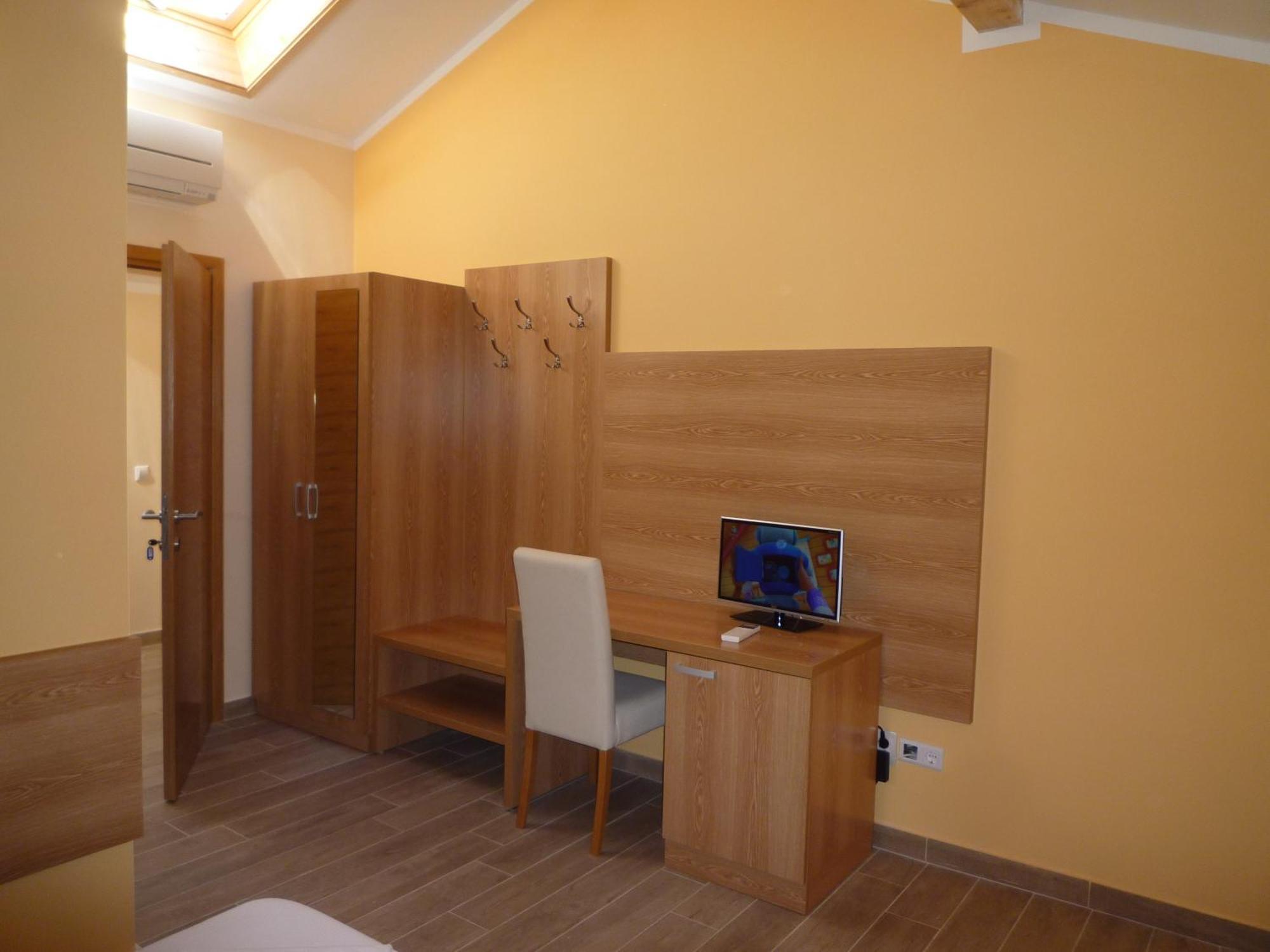 Bed & Breakfast Grgic Novigrad Istria Buitenkant foto