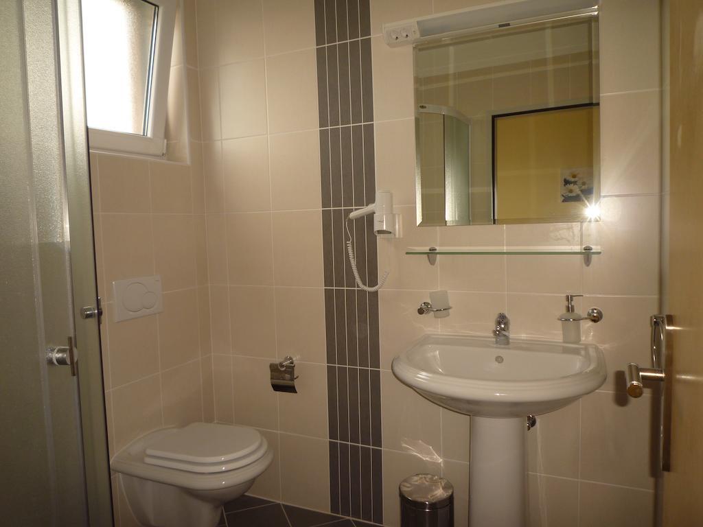 Bed & Breakfast Grgic Novigrad Istria Kamer foto