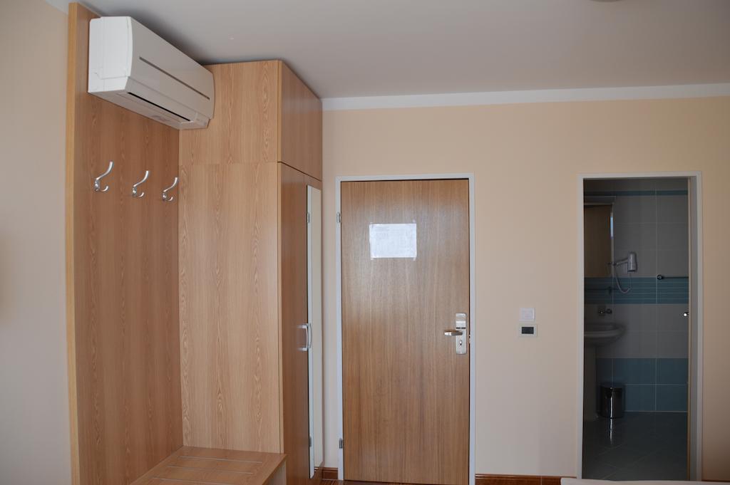 Bed & Breakfast Grgic Novigrad Istria Buitenkant foto