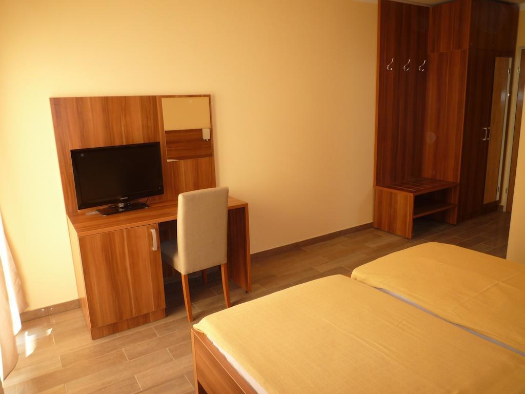 Bed & Breakfast Grgic Novigrad Istria Kamer foto
